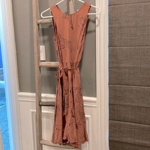 Floral dress with waist-tie